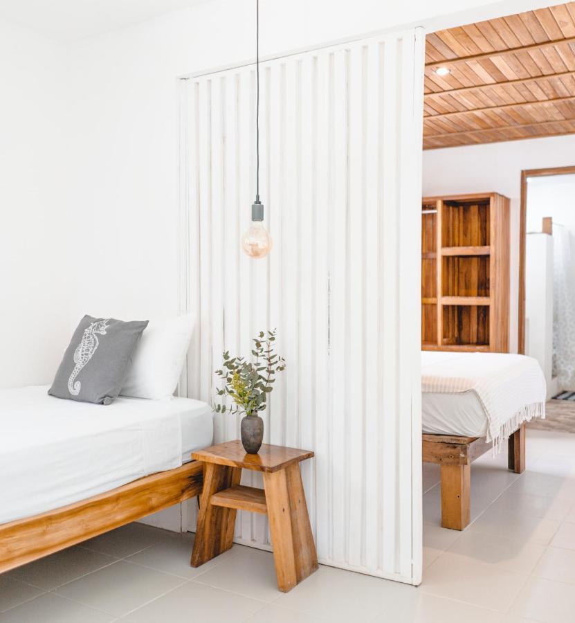 Cuatro Vientos Lodge & Apartments - Mal Pais, Costa Rica Playa Santa Teresa  エクステリア 写真