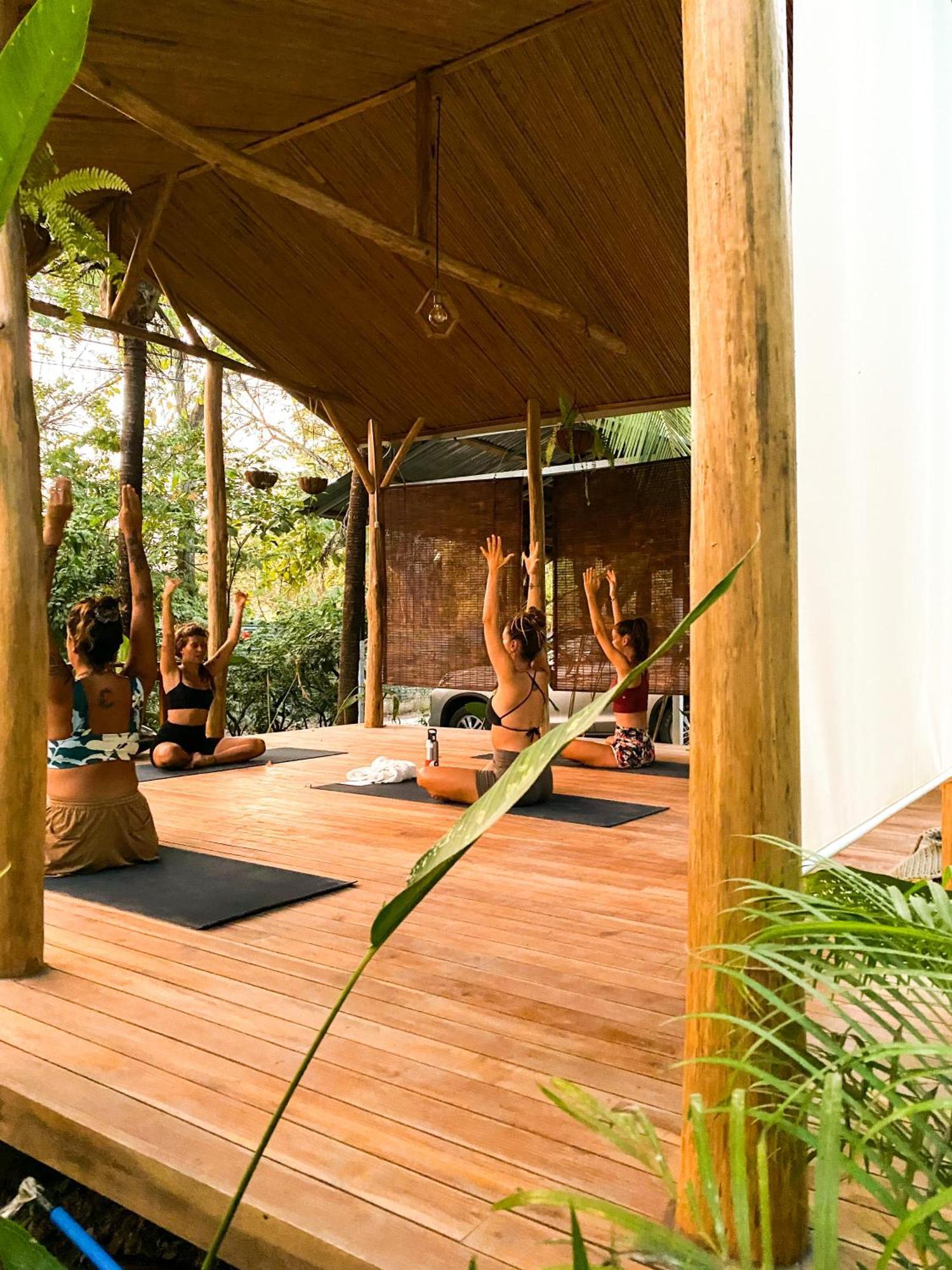 Cuatro Vientos Lodge & Apartments - Mal Pais, Costa Rica Playa Santa Teresa  エクステリア 写真