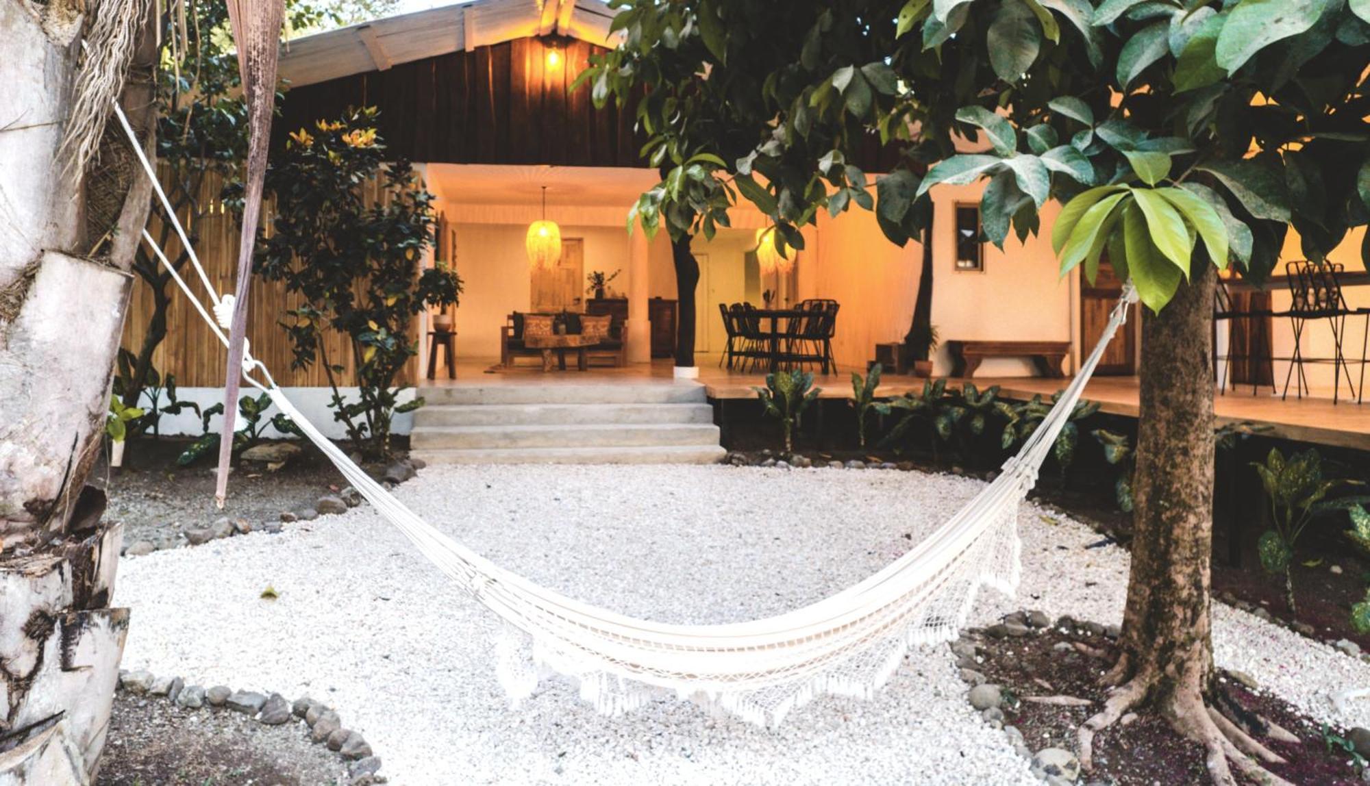 Cuatro Vientos Lodge & Apartments - Mal Pais, Costa Rica Playa Santa Teresa  エクステリア 写真